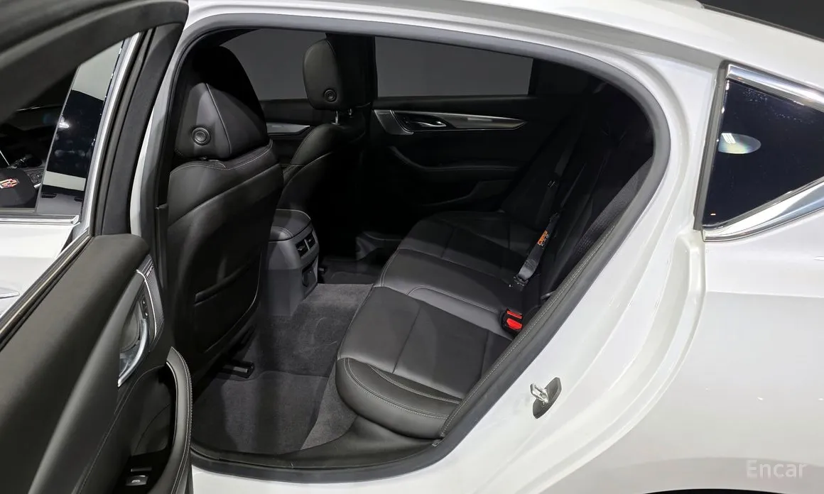 Фото 11 - Cadillac CT5