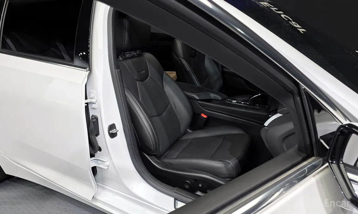 Фото 12 - Cadillac CT5