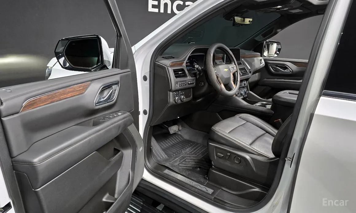 Фото 10 - Chevrolet Tahoe