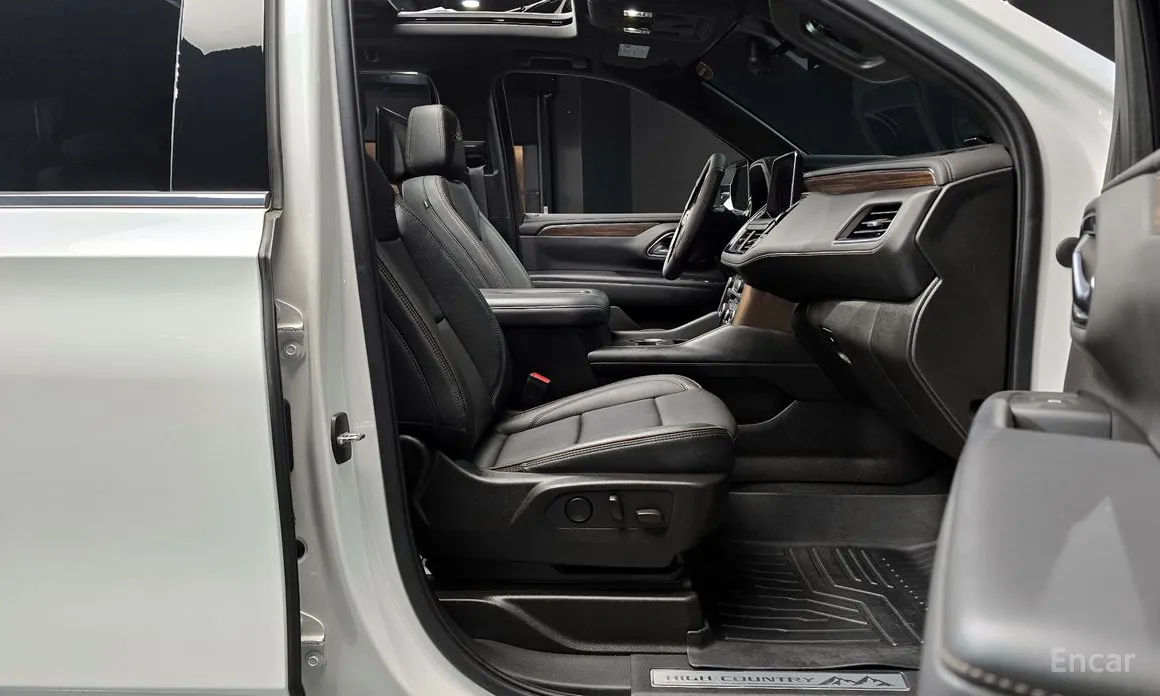 Фото 11 - Chevrolet Tahoe