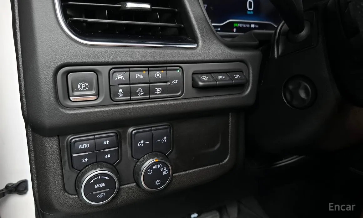 Фото 17 - Chevrolet Tahoe