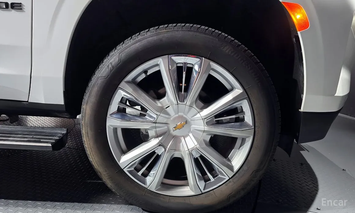 Фото 5 - Chevrolet Tahoe