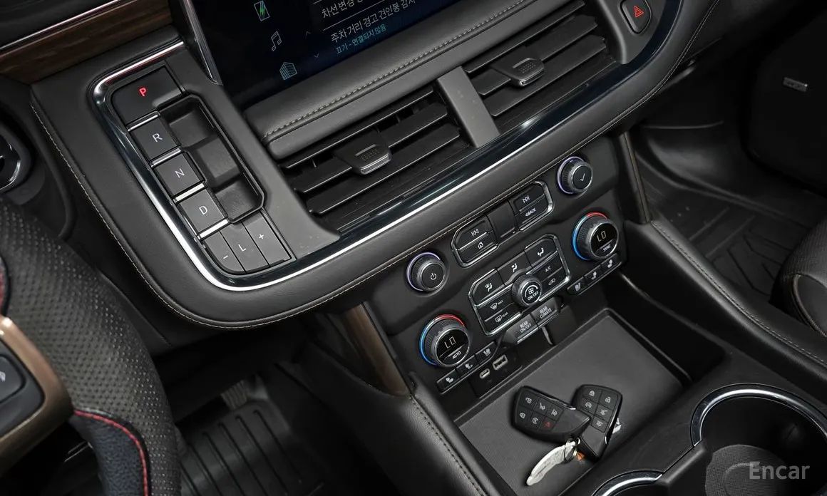 Фото 9 - Chevrolet Tahoe