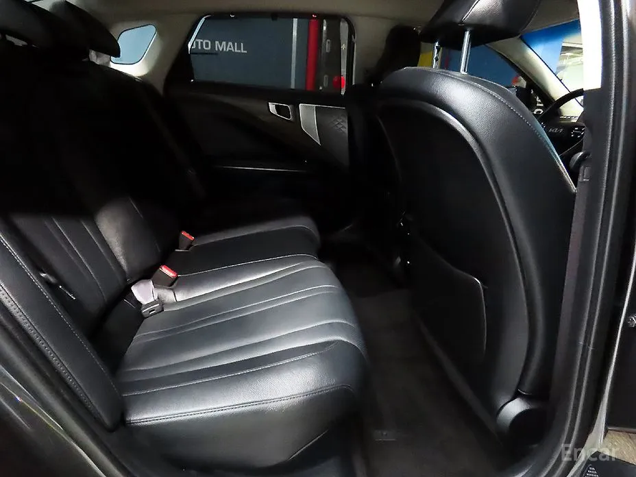 Фото 9 - Kia K8
