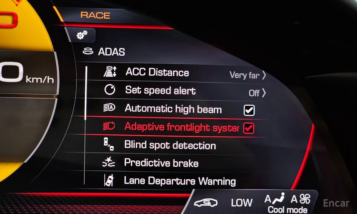 Фото 16 - Ferrari Roma