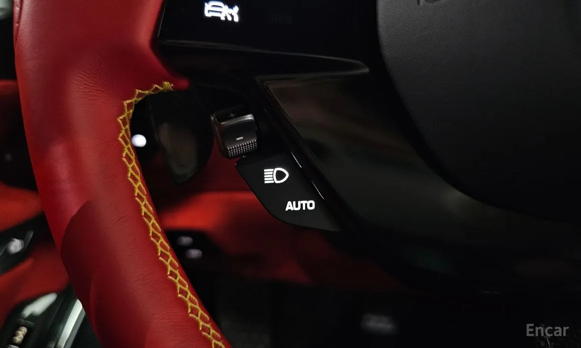 Фото 17 - Ferrari Roma