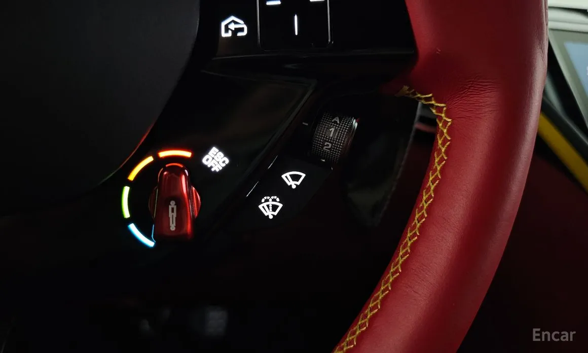 Фото 18 - Ferrari Roma