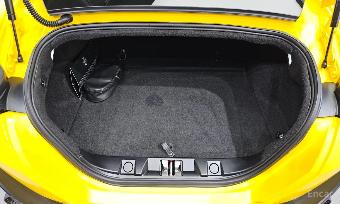 Фото 20 - Ferrari Roma