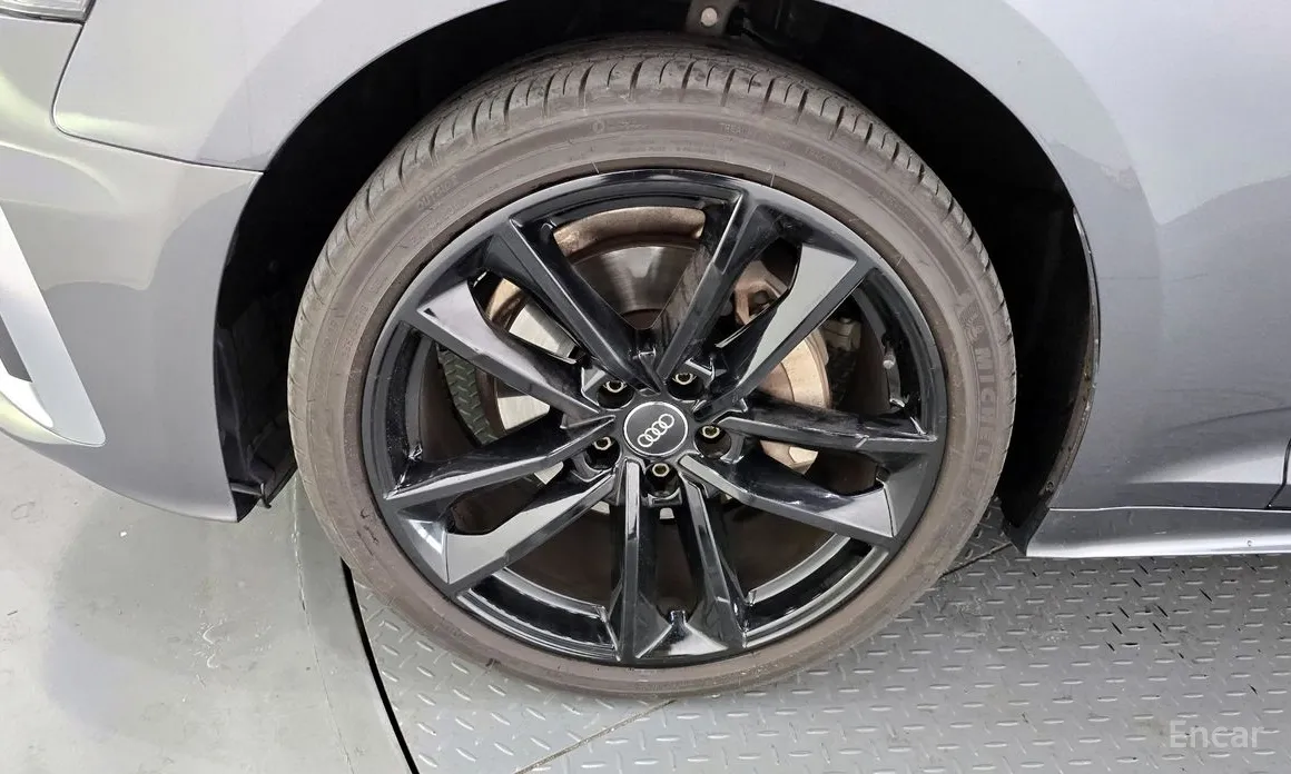 Фото 5 - Audi A5