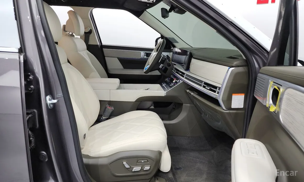 Фото 11 - Hyundai Santa Fe