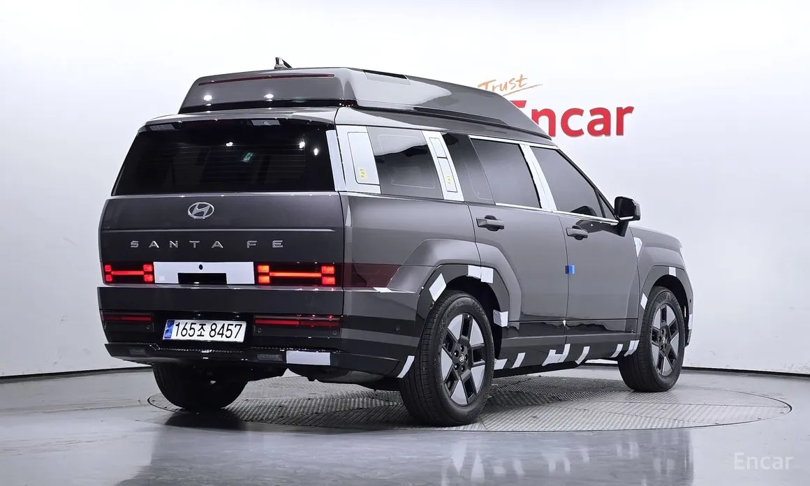 Фото 2 - Hyundai Santa Fe