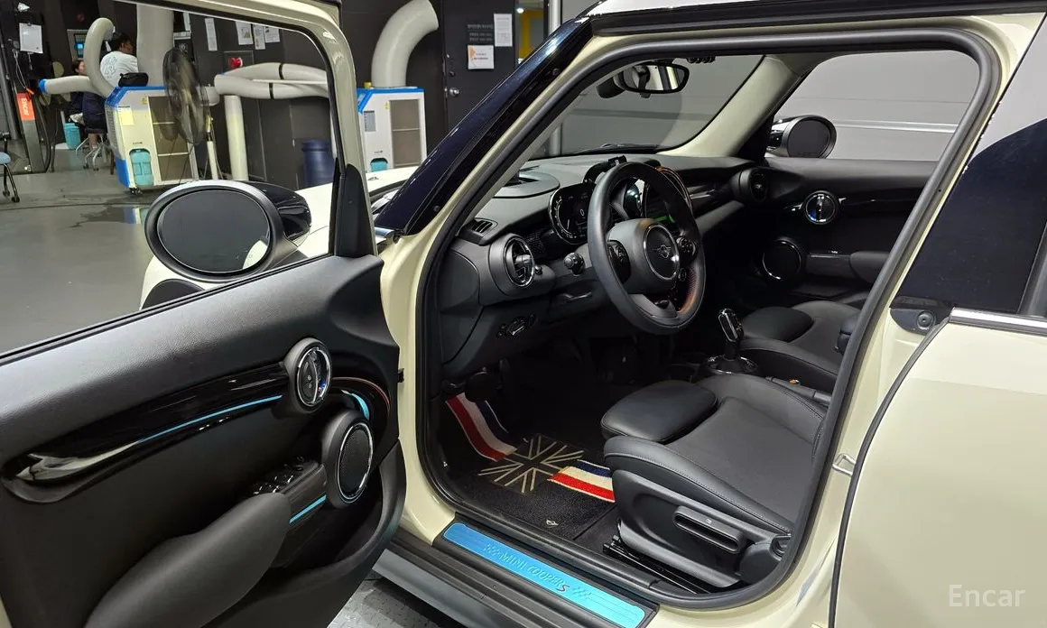 Фото 11 - Mini Cooper