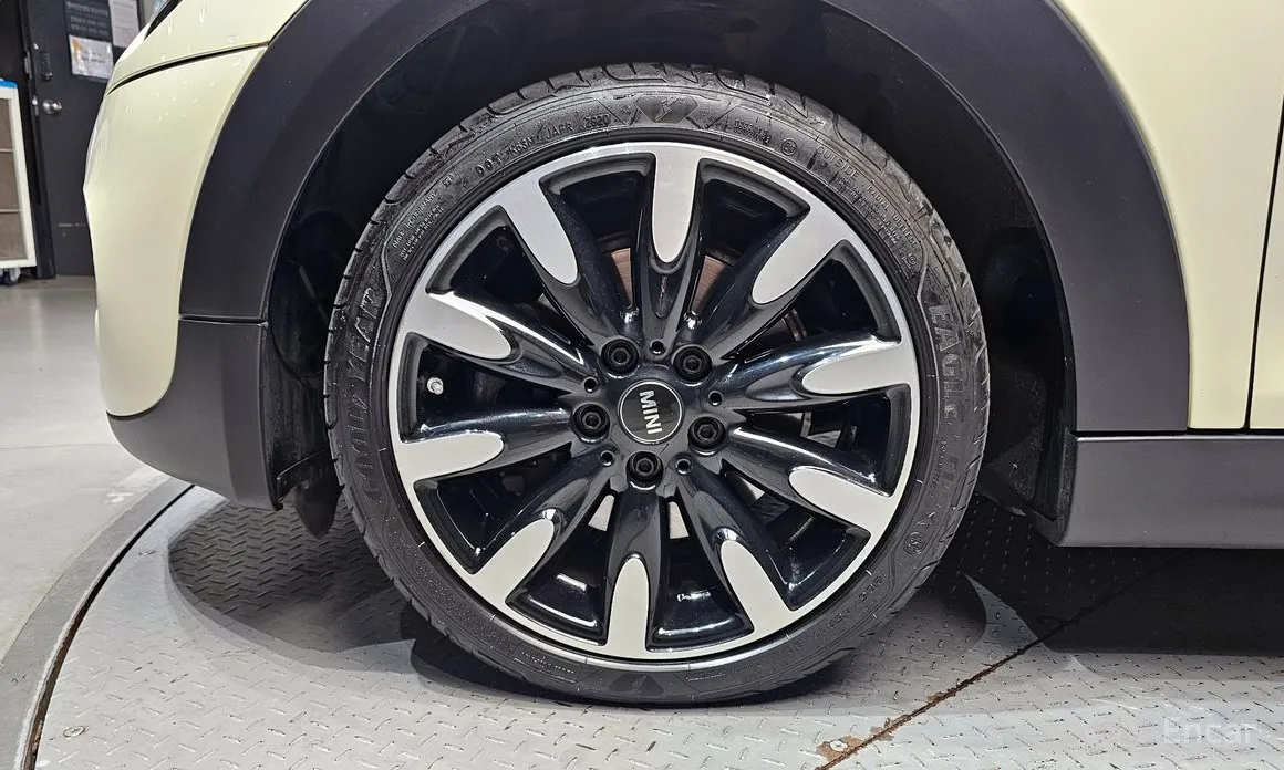 Фото 5 - Mini Cooper