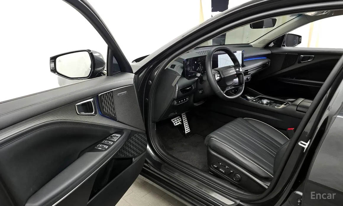 Фото 10 - Kia K8