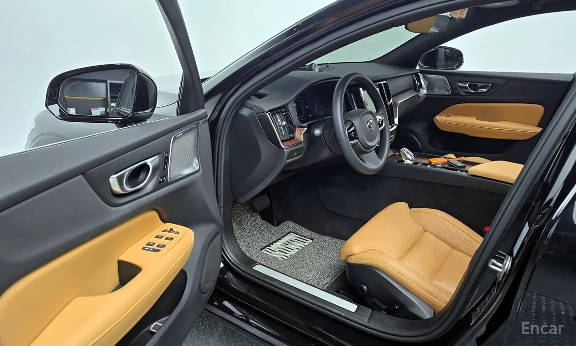 Фото 11 - Volvo S60