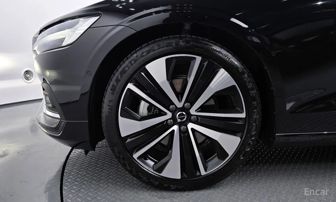 Фото 5 - Volvo S60