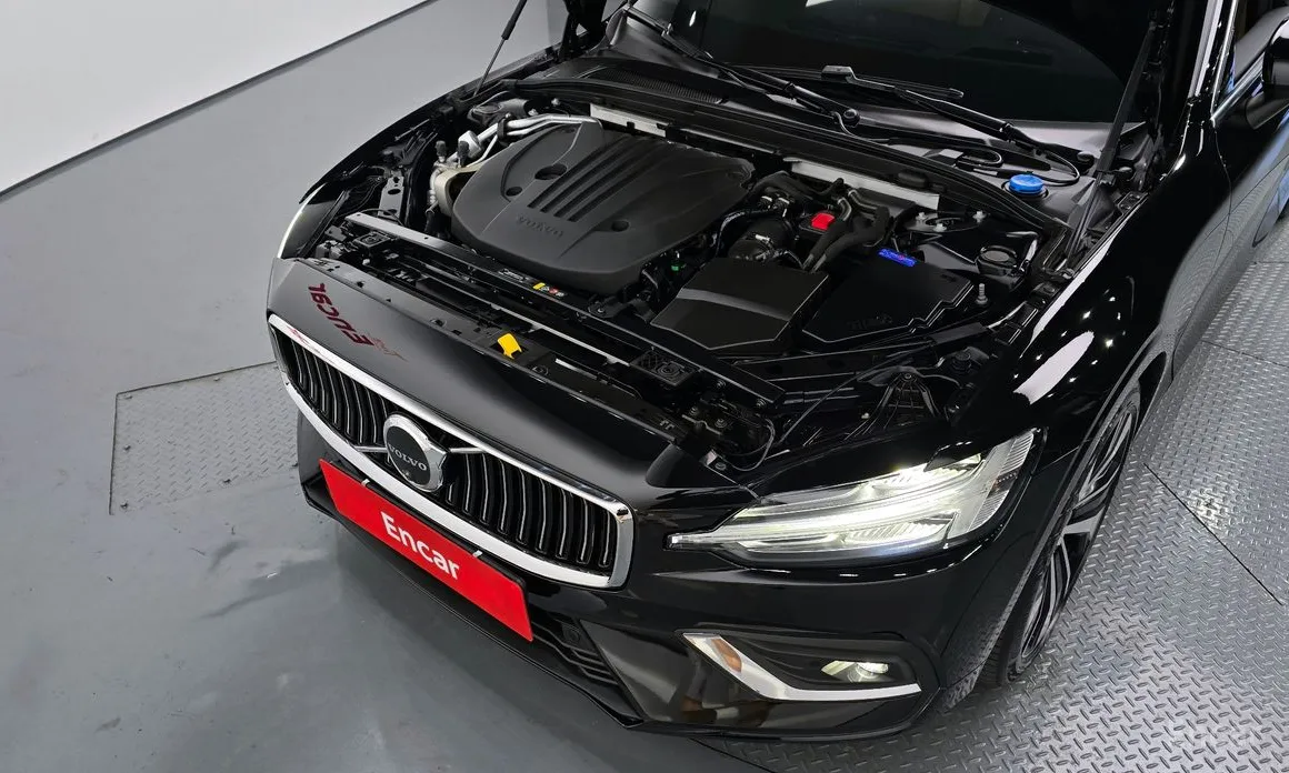 Фото 6 - Volvo S60