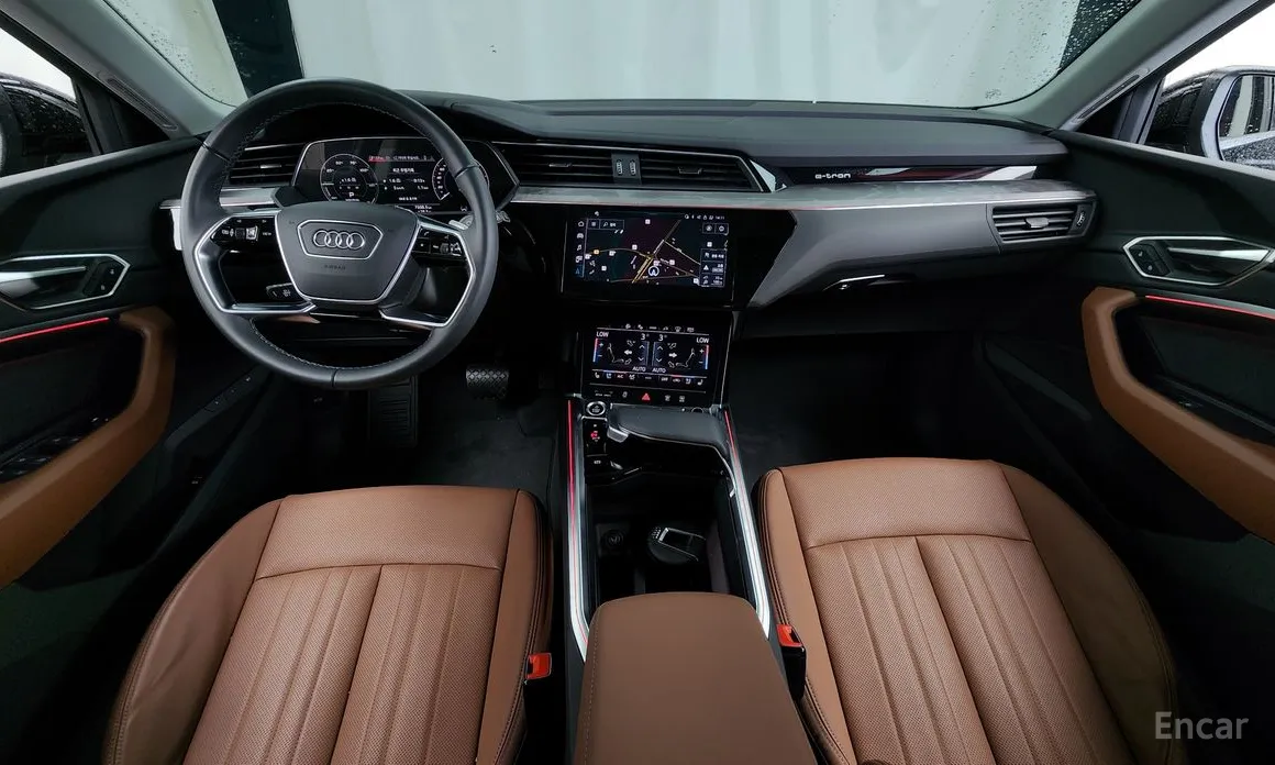 Фото 7 - Audi Q8 e-tron