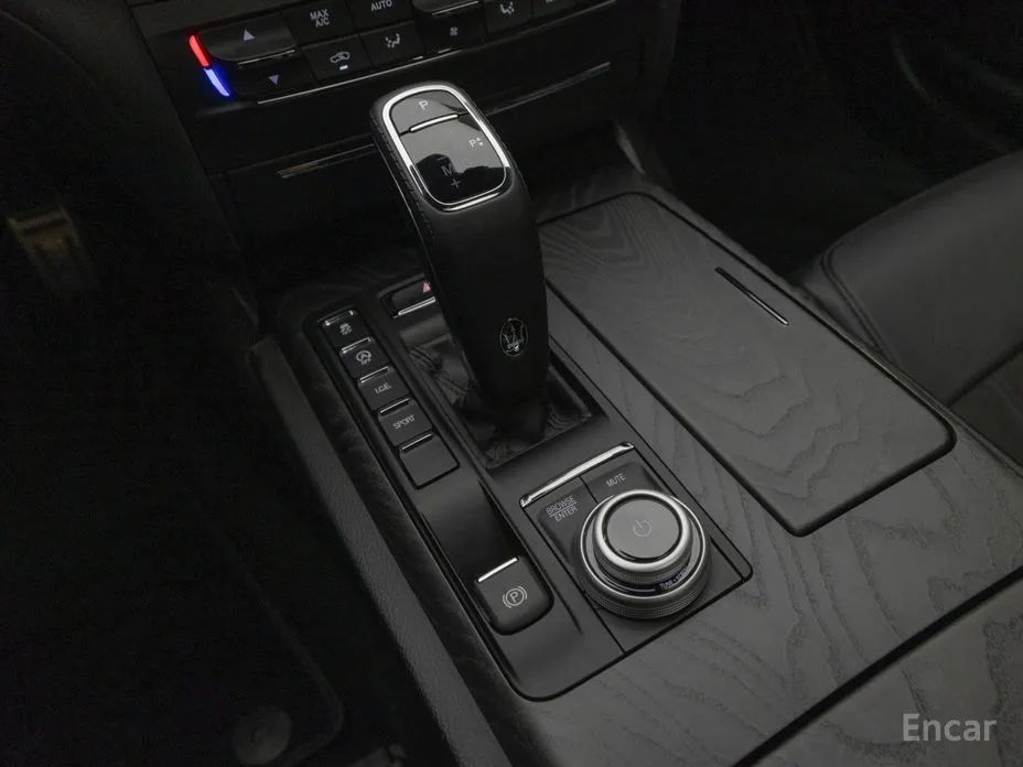 Фото 14 - Maserati Ghibli