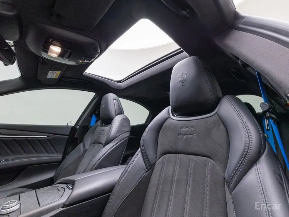 Фото 18 - Maserati Ghibli