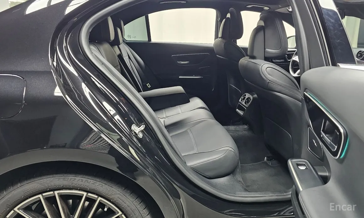 Фото 12 - Mercedes-Benz C-Class