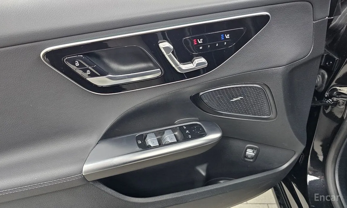 Фото 14 - Mercedes-Benz C-Class