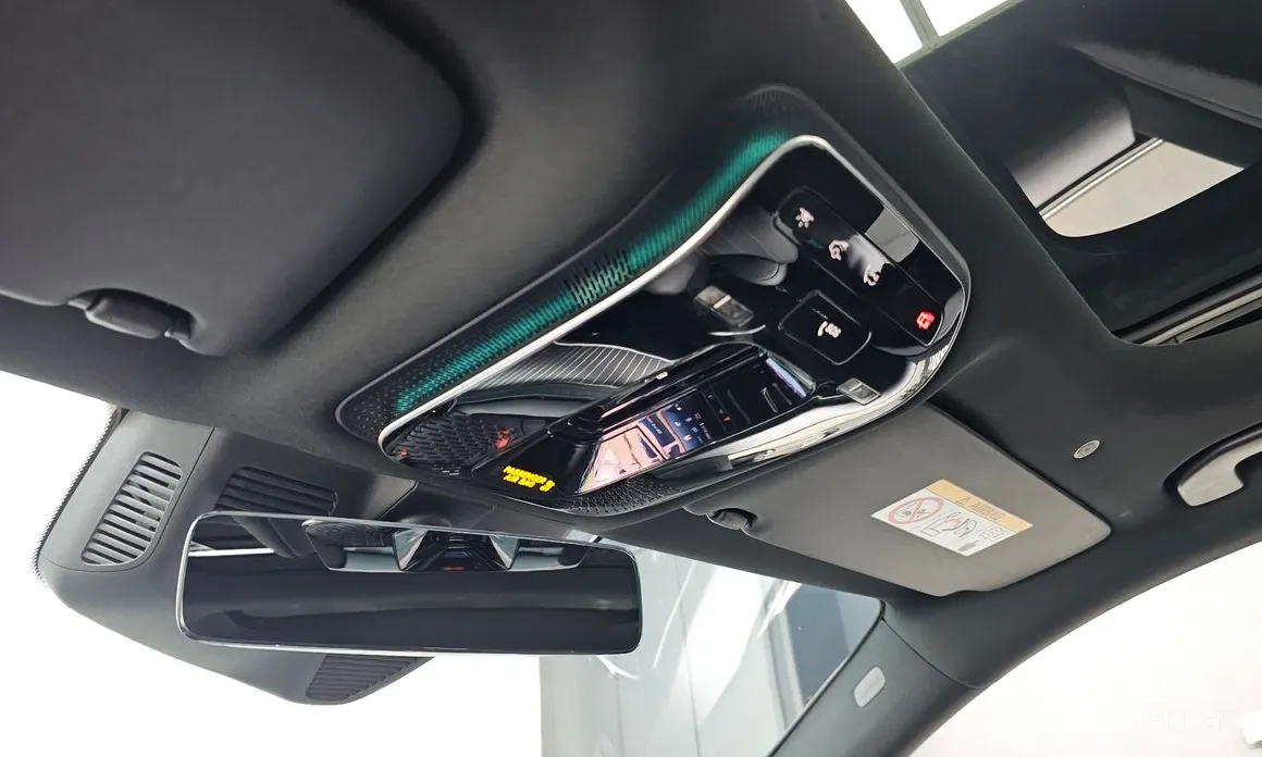 Фото 18 - Mercedes-Benz C-Class