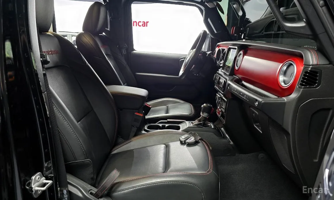 Фото 11 - Jeep Wrangler