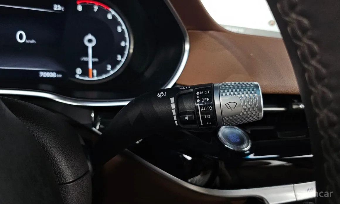 Фото 15 - Genesis G80