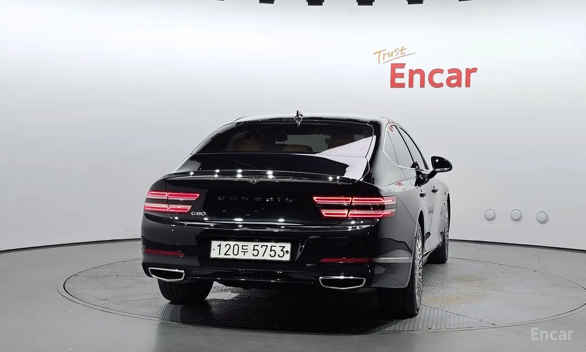 Фото 4 - Genesis G80