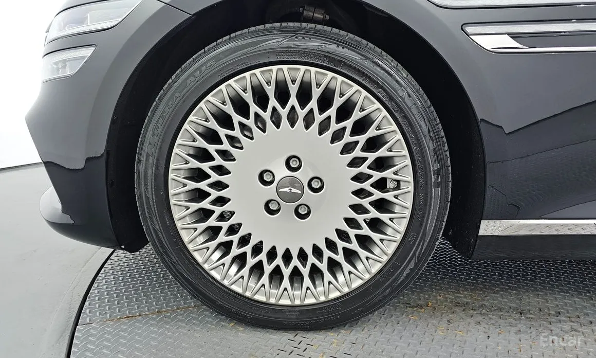 Фото 5 - Genesis G80