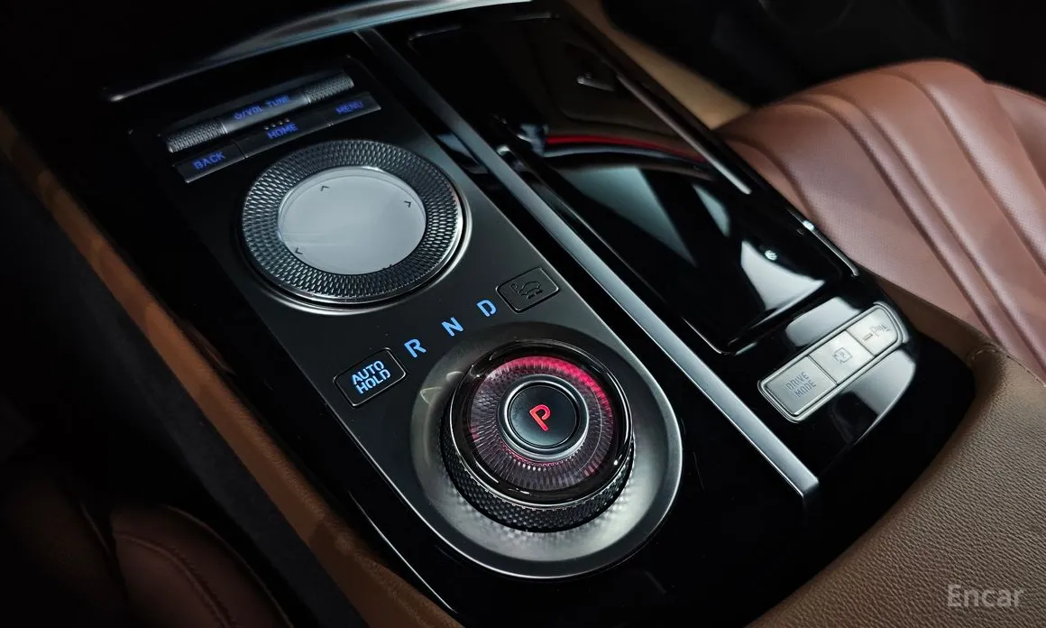 Фото 9 - Genesis G80