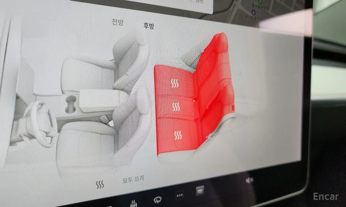 Photo 19 - Tesla Model 3