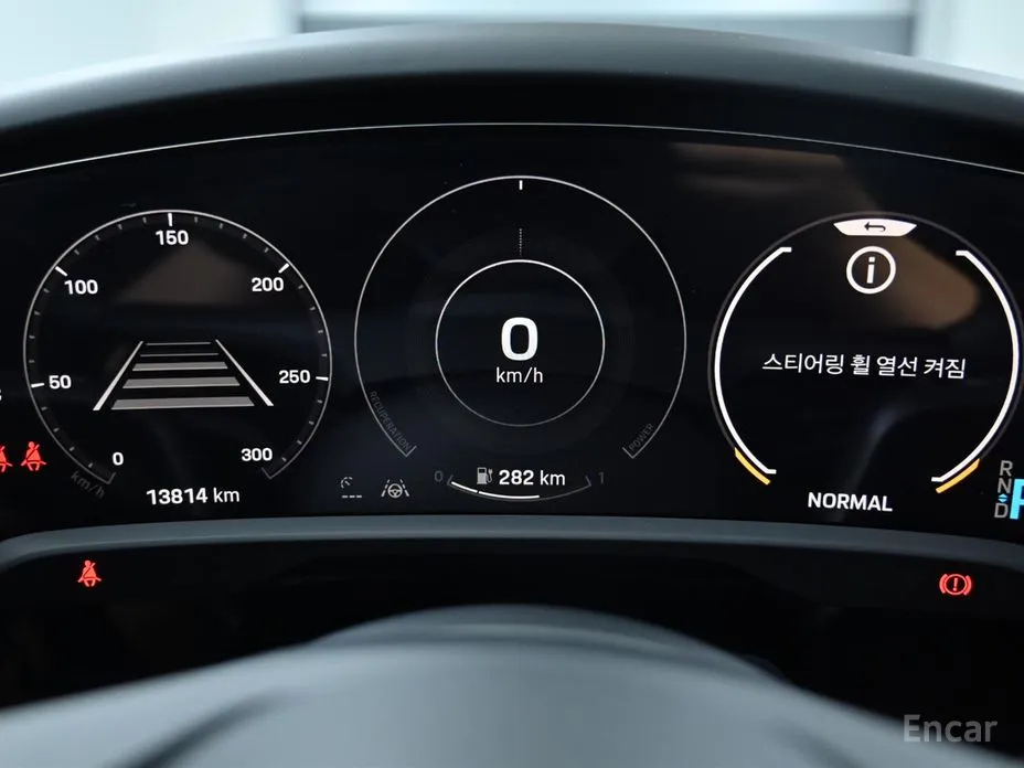 Фото 8 - Porsche Taycan