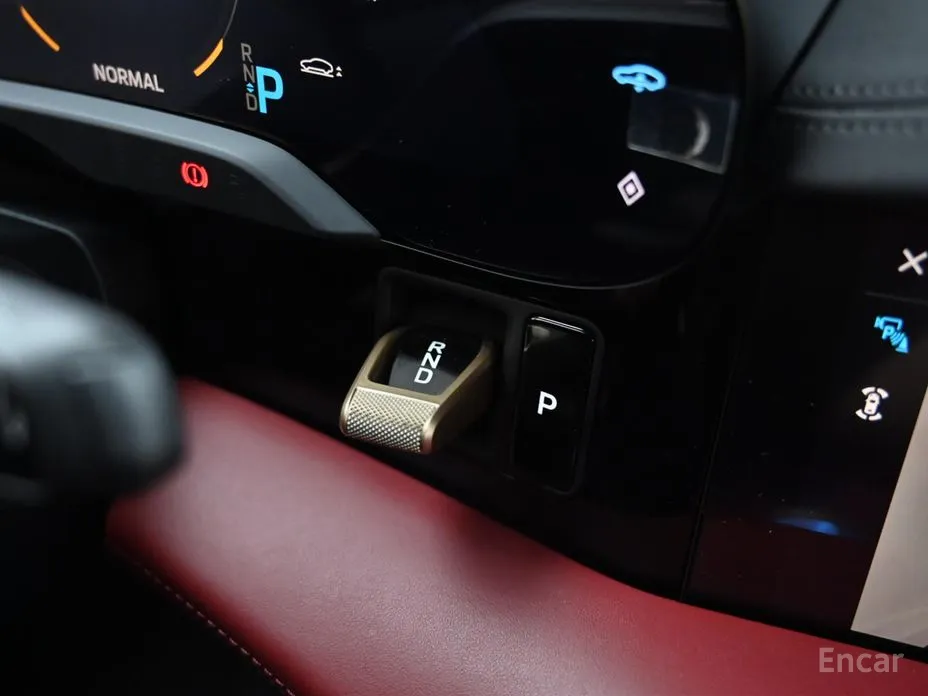 Фото 9 - Porsche Taycan