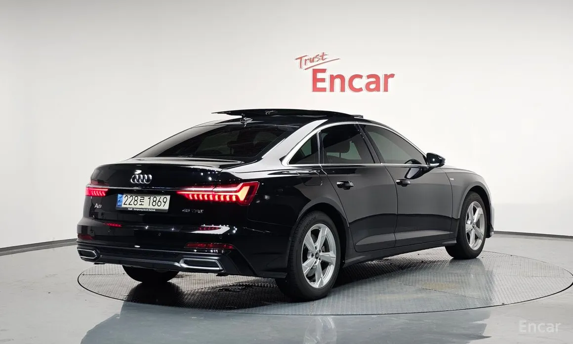 Фото 2 - Audi A6