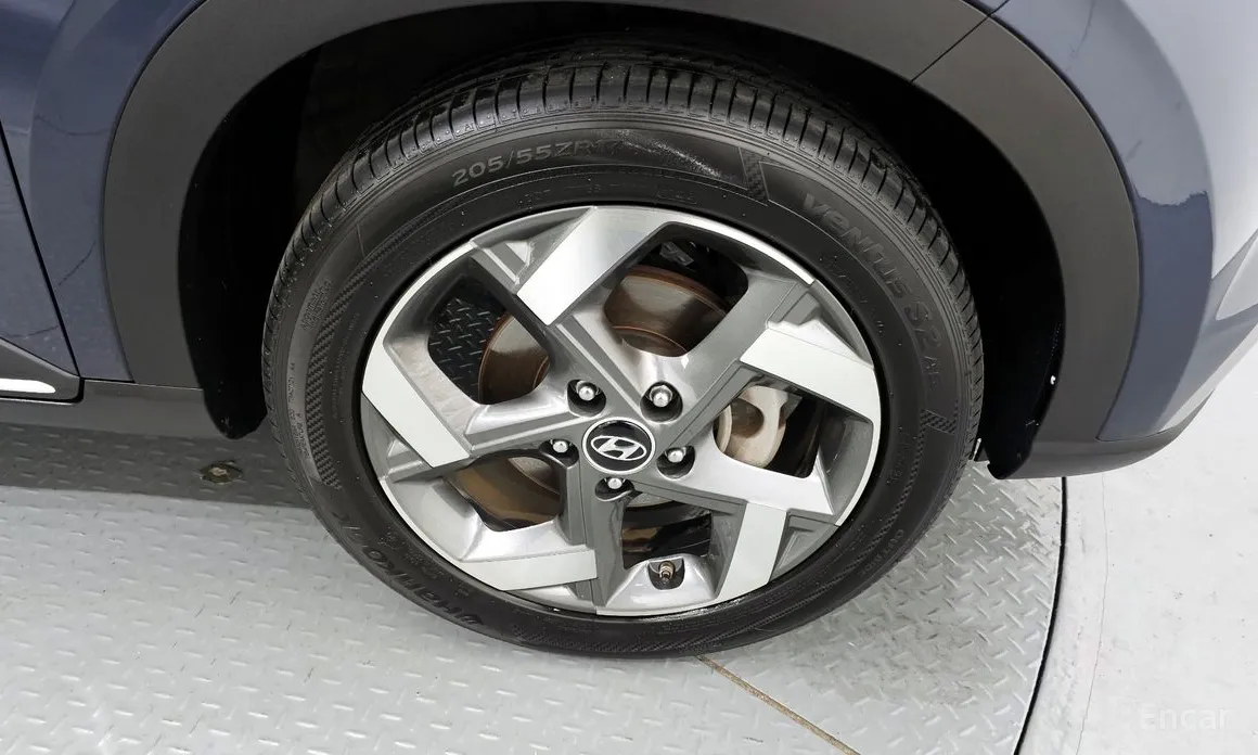 Фото 5 - Hyundai Venue