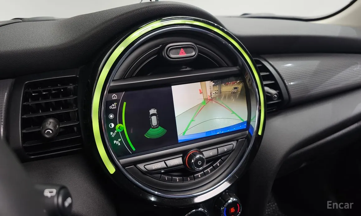 Фото 16 - Mini Cooper