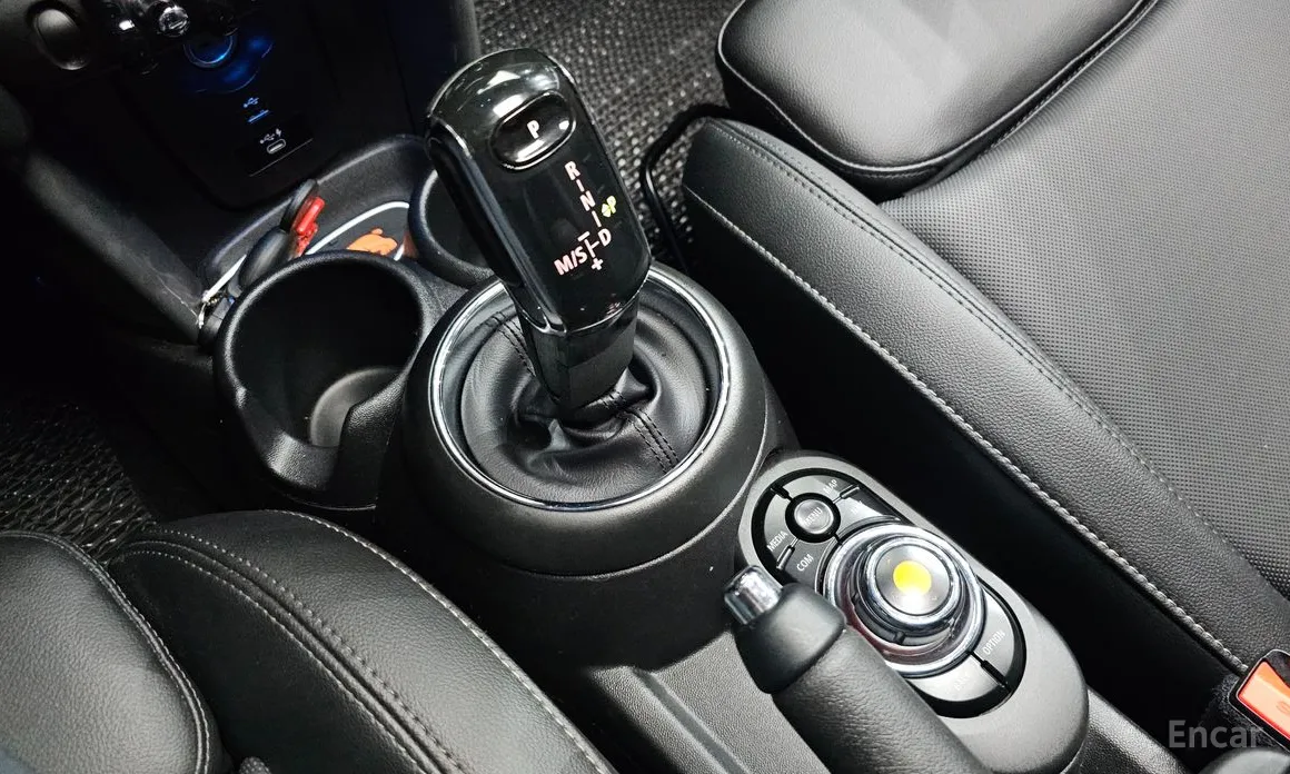 Фото 9 - Mini Cooper