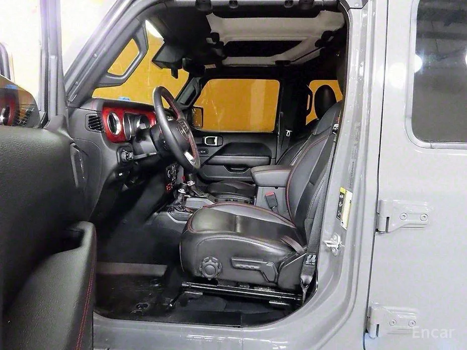 Фото 10 - Jeep Gladiator