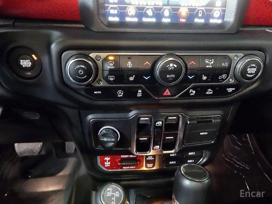 Фото 16 - Jeep Gladiator