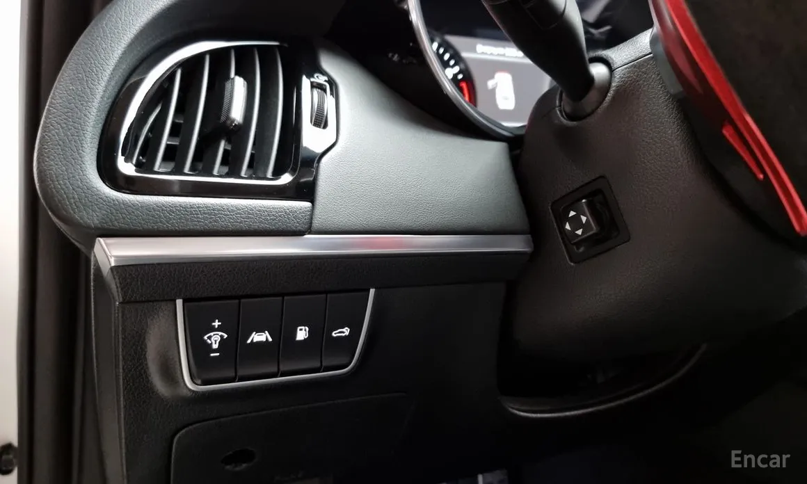 Фото 14 - Kia Stinger