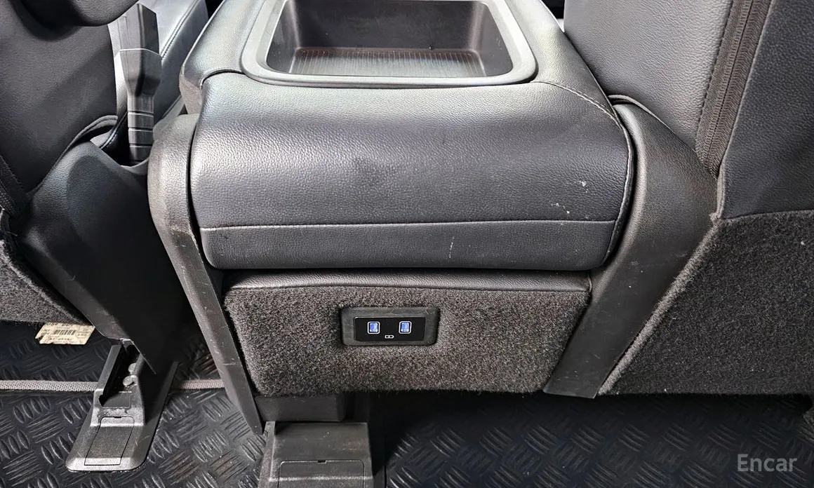 Фото 19 - Hyundai Staria