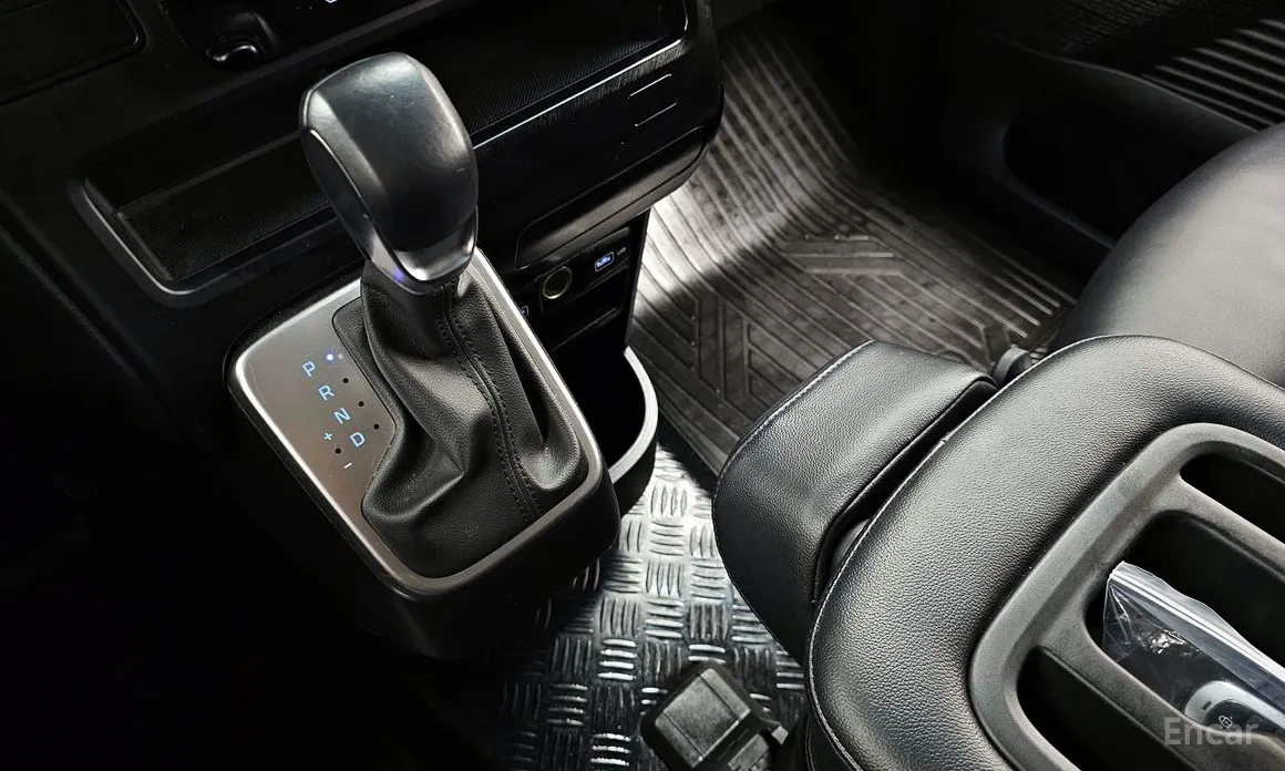 Фото 9 - Hyundai Staria