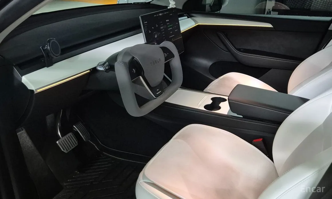 Фото 11 - Tesla Model Y