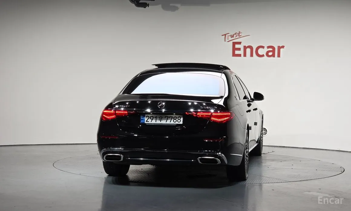 Фото 4 - Mercedes-Benz S-Class