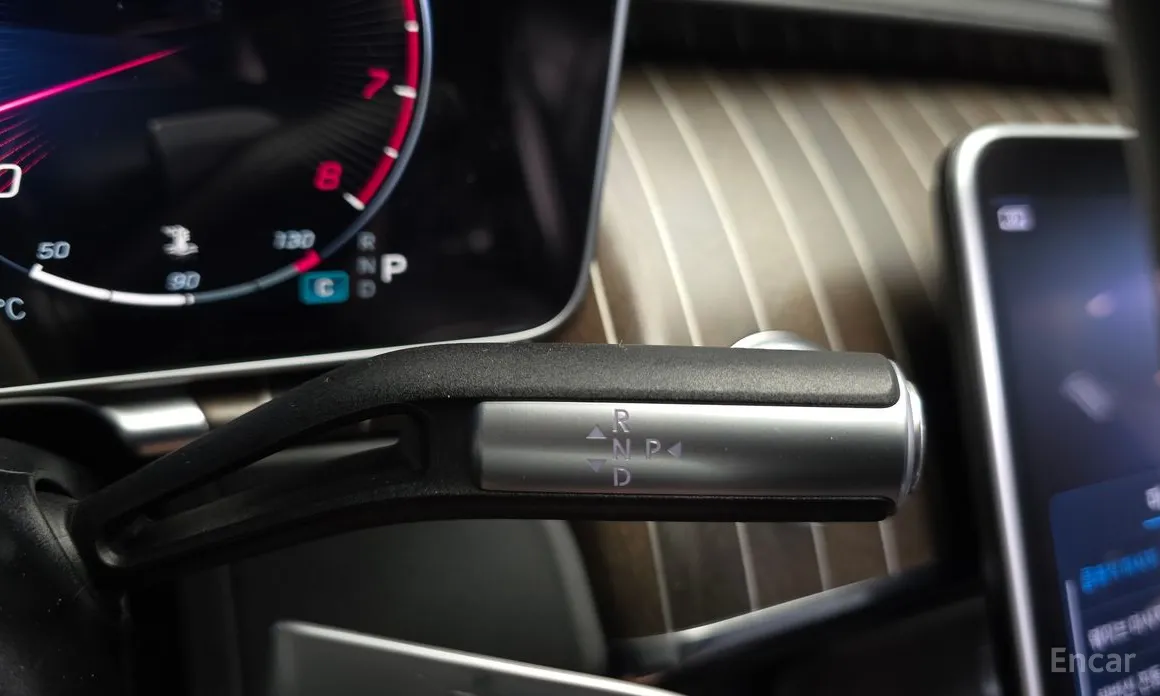 Фото 9 - Mercedes-Benz S-Class