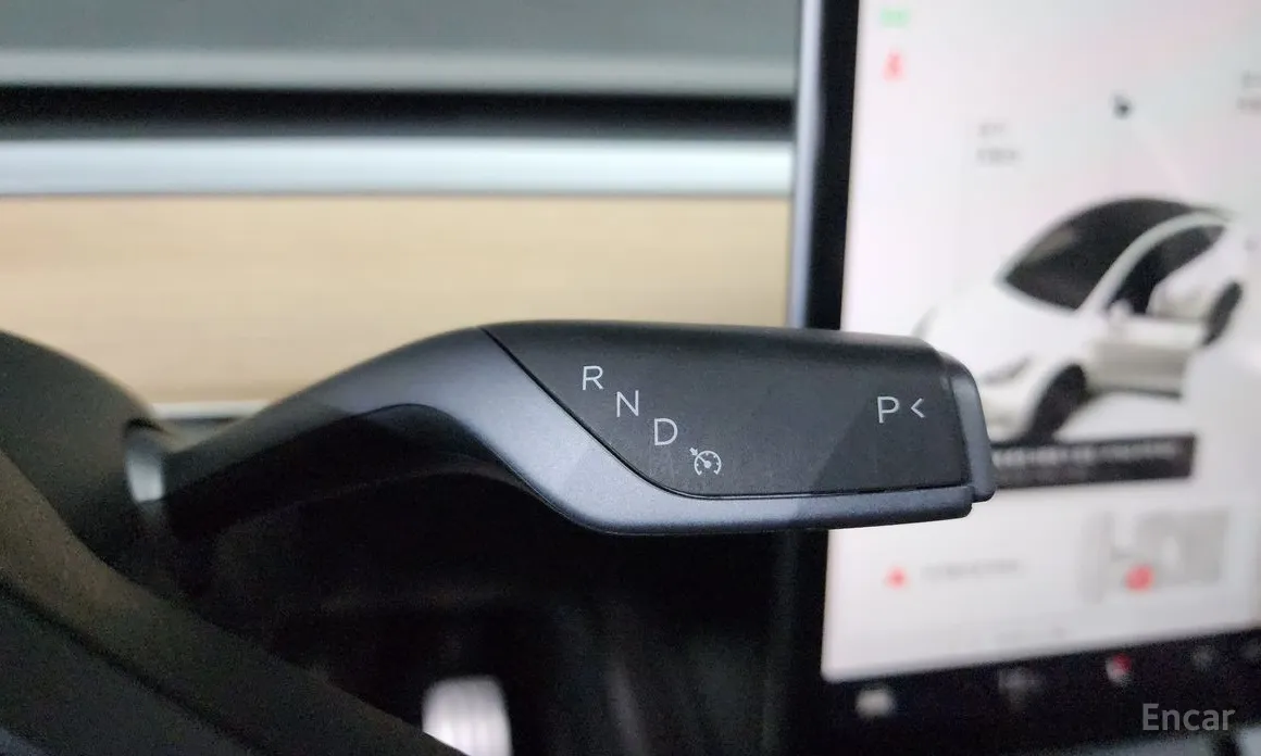 Фото 8 - Tesla Model Y