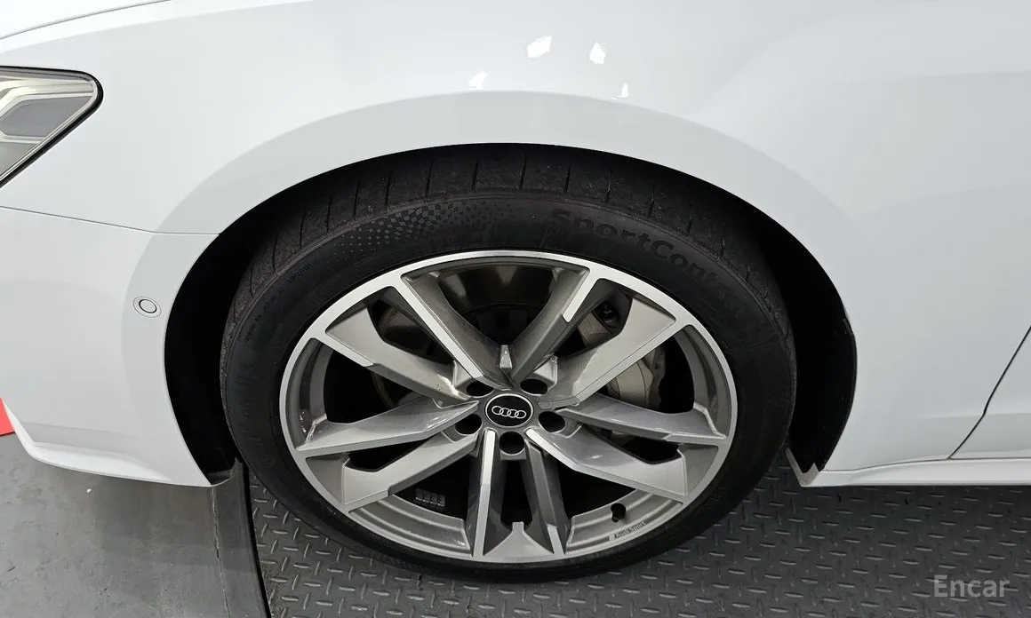 Фото 5 - Audi A7