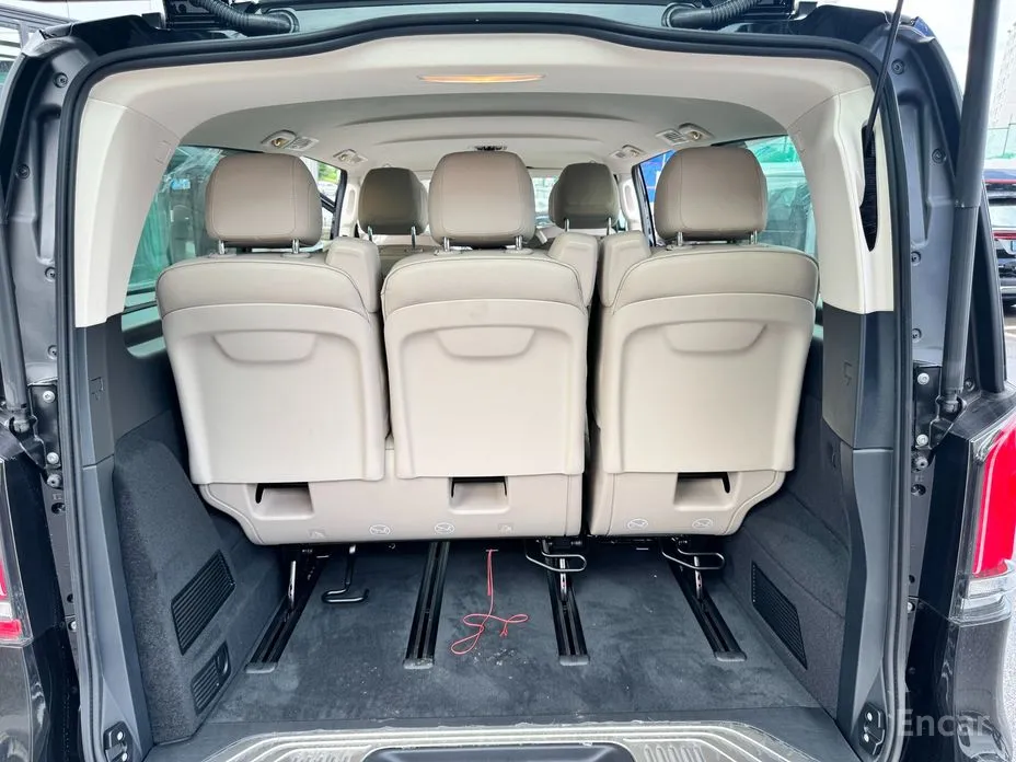 Фото 16 - Mercedes-Benz V-Class